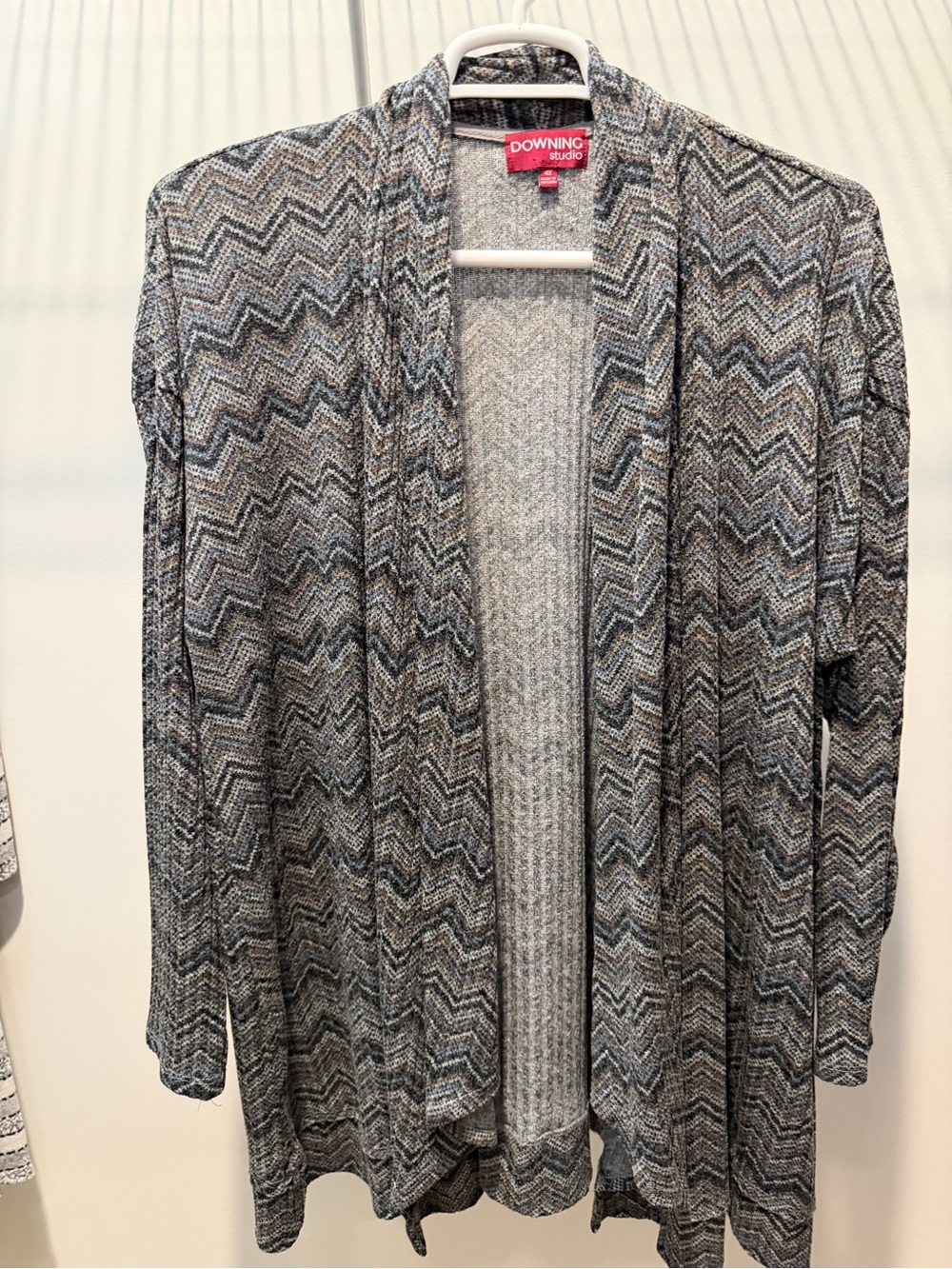 Women's Open-Front Gray Chevron Cardigan
